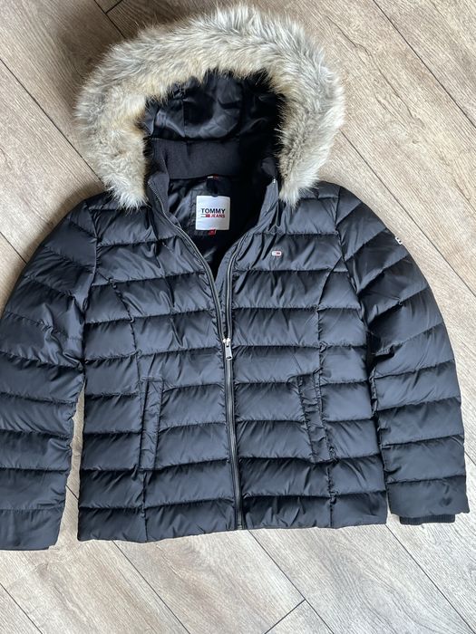 Tommy Hilfiger : Essential Down - НОВО Зимно яке с пух размер Л