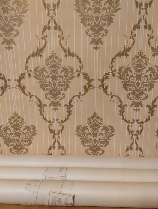 Обои для стен . .