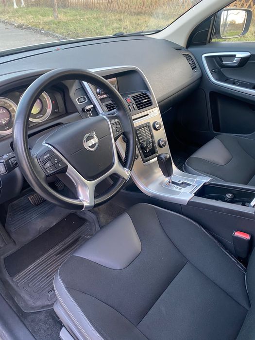 Vand Volvo XC60. 2011  205CP D5