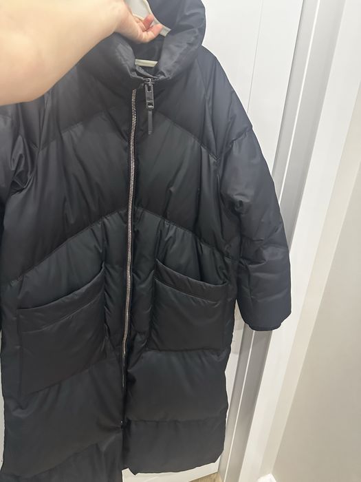 Продам пуховик Massimo dutti