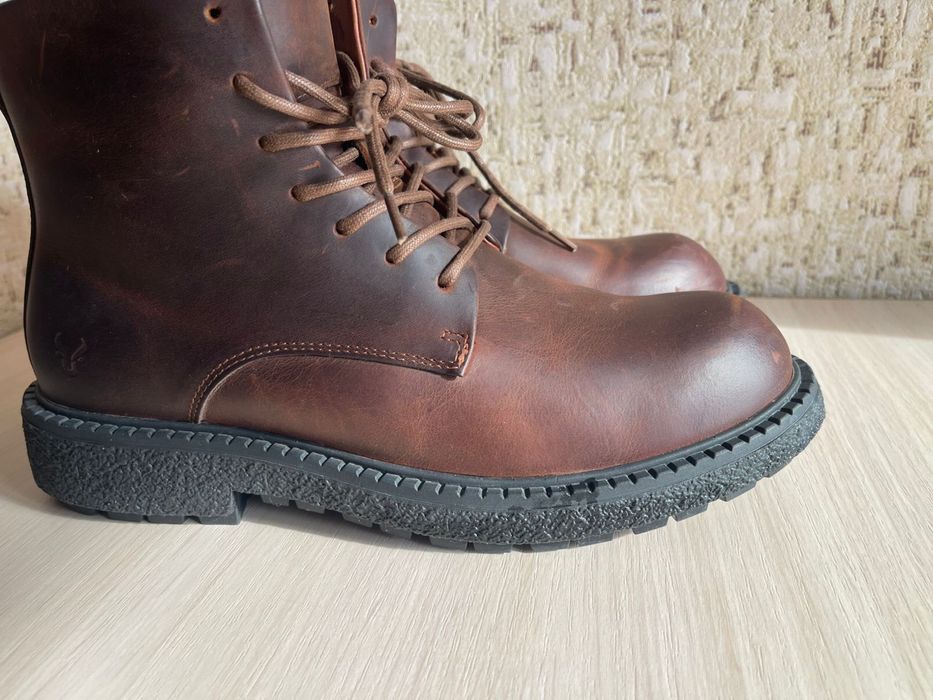 Продам продам зимнюю обувь