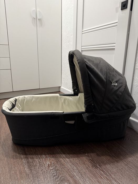 Продам люльку Joie
