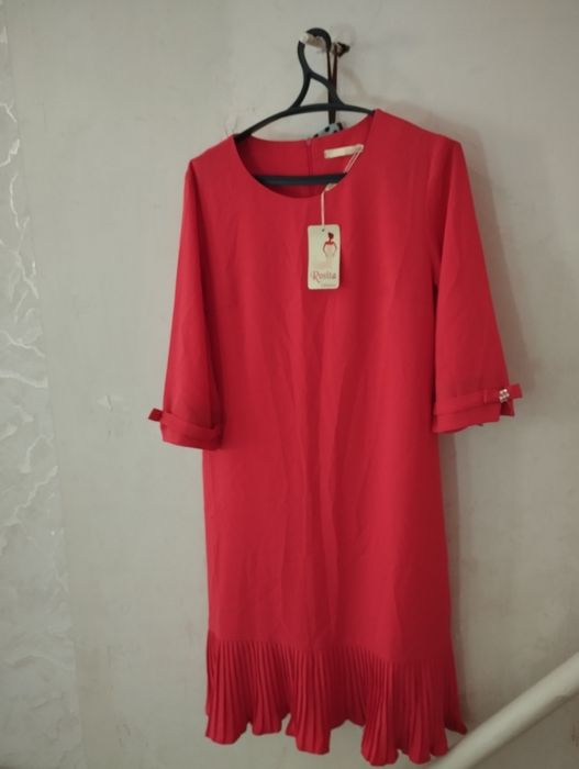 Продам платья недорого новые