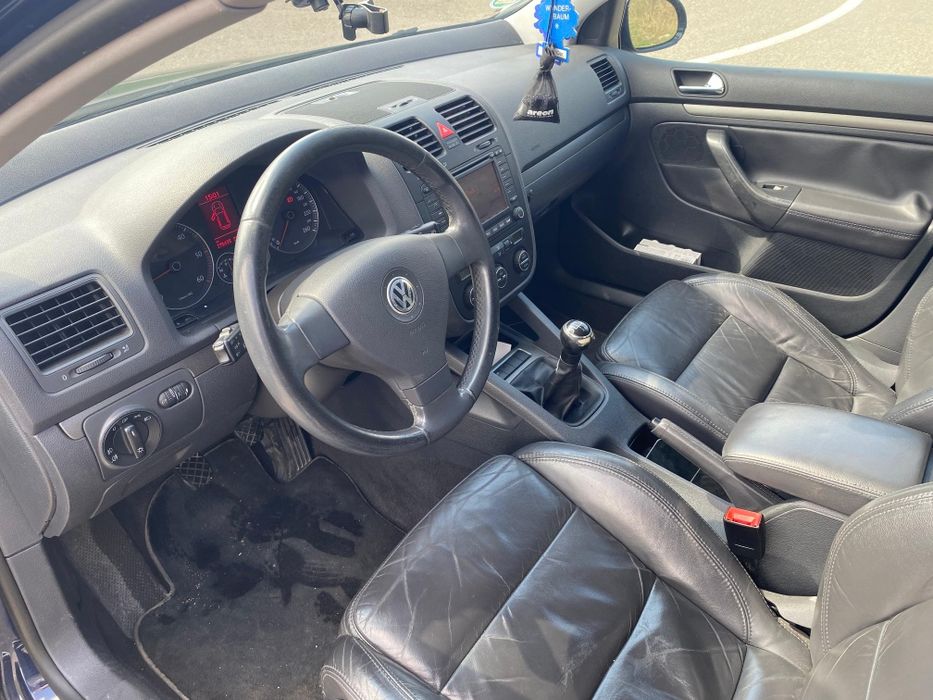 Vând golf 5 2.0 diesel 140CP