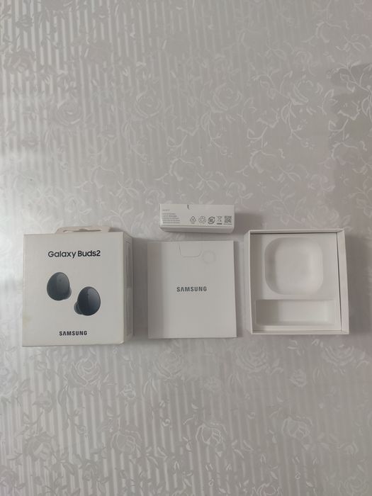 Продам Samsung galaxy buds 2