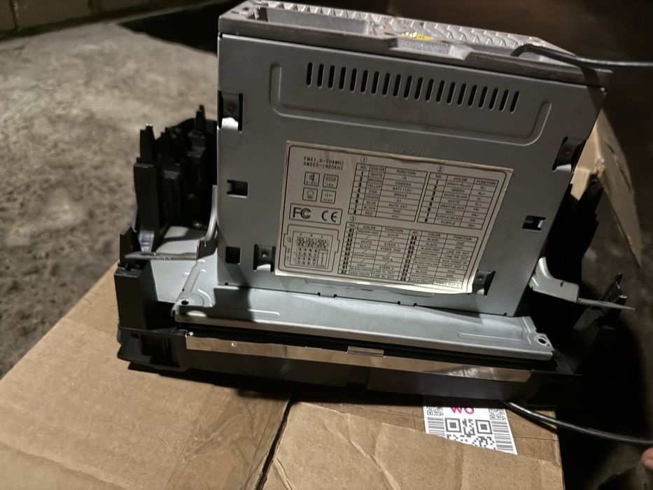 Штатный магнитофон prado 150