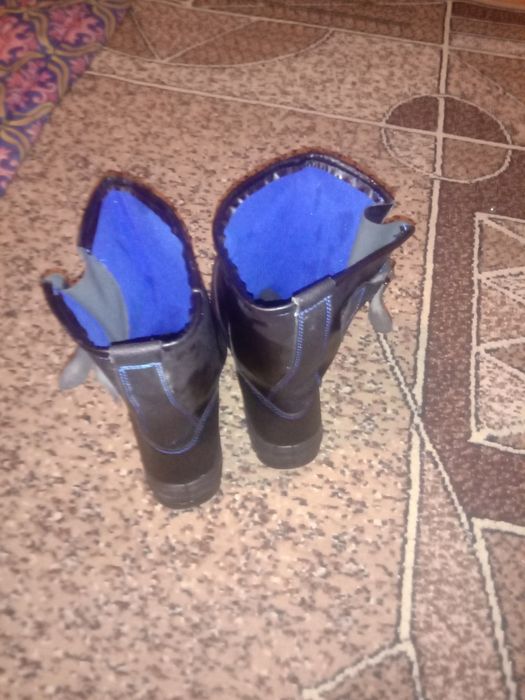 Сапоги продам новые