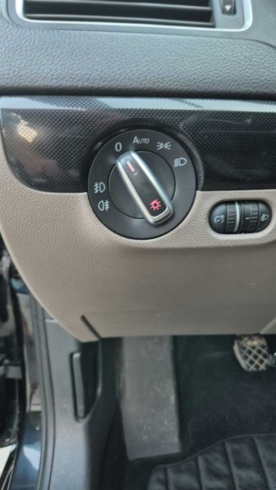 VOLKSWAGEN Jetta 2012 — imagine 5