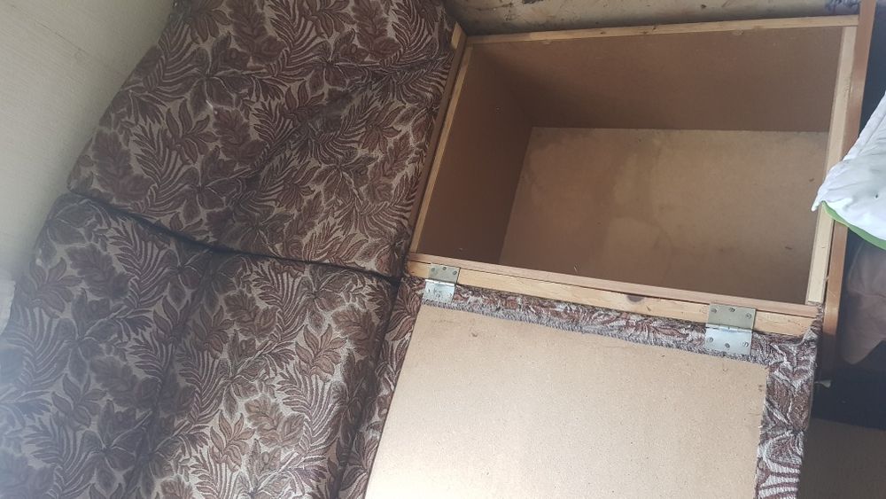 Кухненски дървен ъгъл с текстил