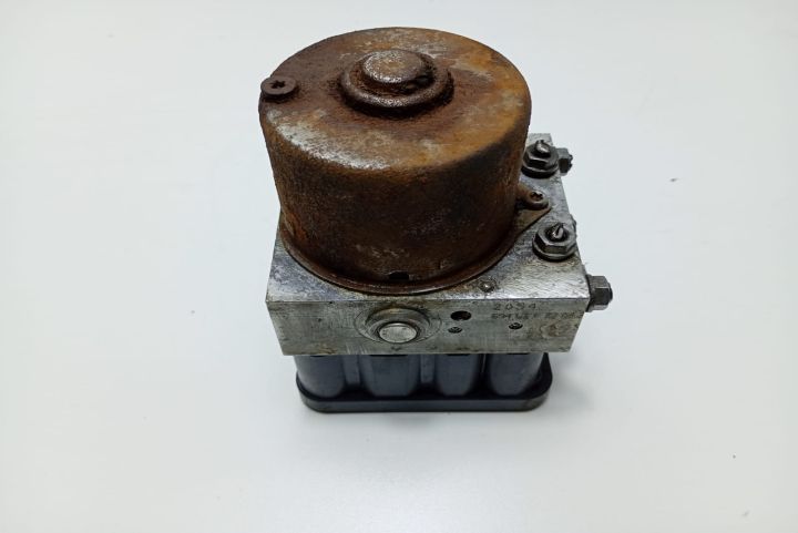 Pompa ABS 1K0907379K Volkswagen VW Jetta a 5-a generatie seria