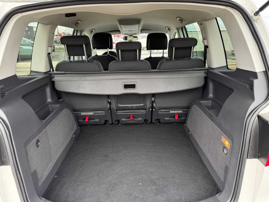 VOLKSWAGEN TOURAN Rate Fixe Avans 0 Garantie Livrare