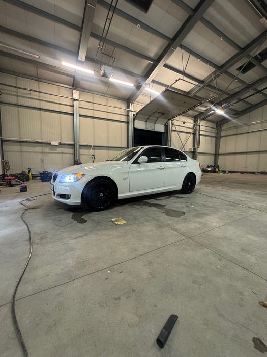 BMW seria 3 / 320I 2009