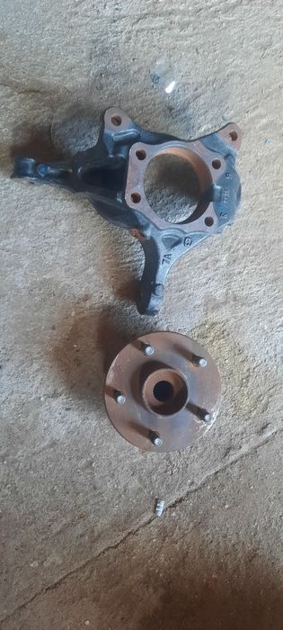 Цапа со ступицы на тойоту