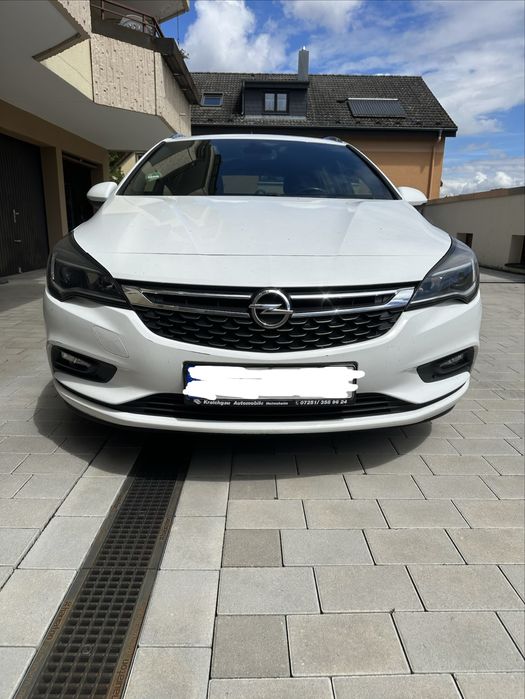 Opel Astra sports Touer 2016