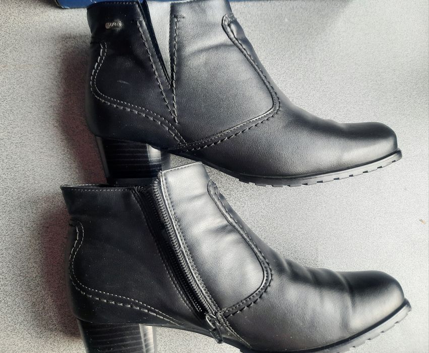 Продам ботиночки.