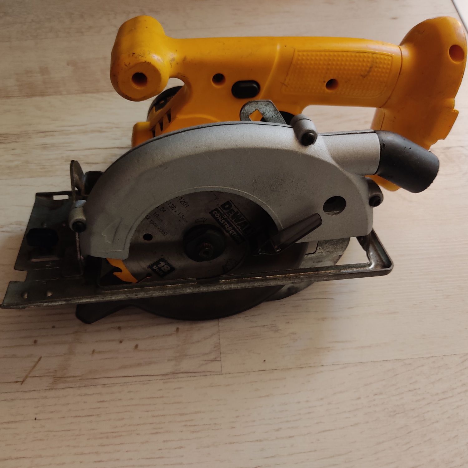 Акумулаторен Циркуляр девалт dewalt гр. Варна Владислав Варненчик • OLX.bg