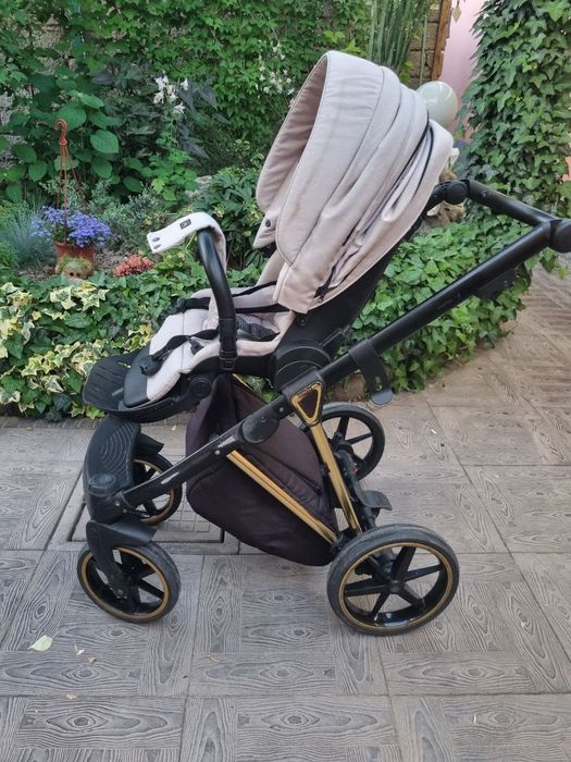 Коляска детская производство Чехия