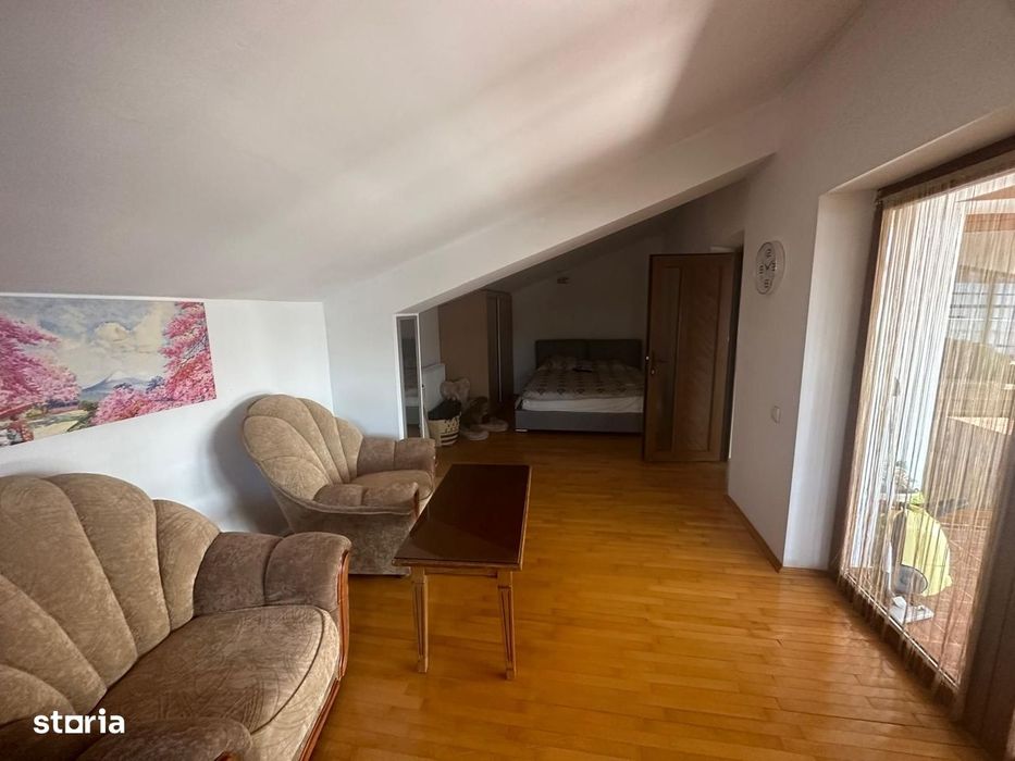 Vilă, P+E+M, Str. Sofia, Oraș Otopeni