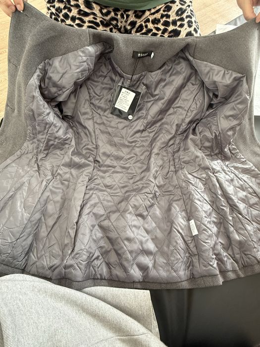 Новое пальто продам не подошел размер