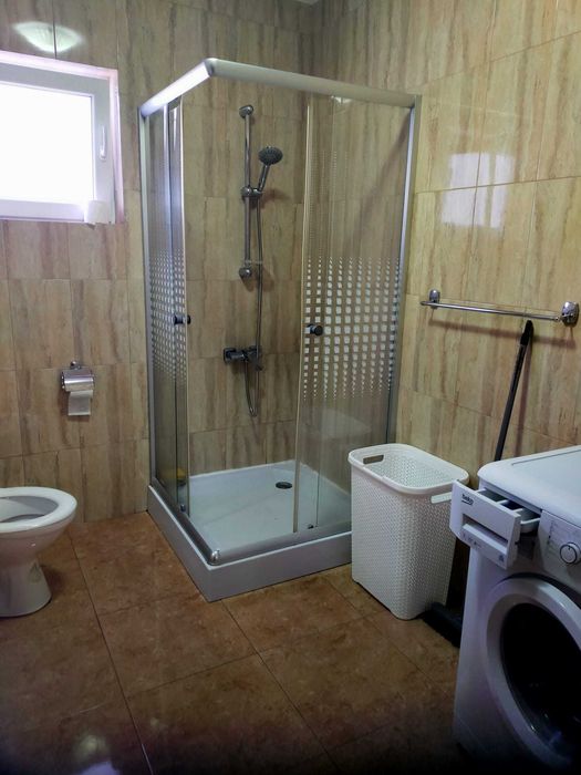 apartament 3 camere pentru inchiriat