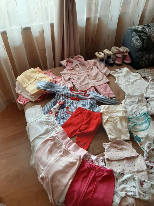 Сет бебешки дрешки и бодита 0-3м.