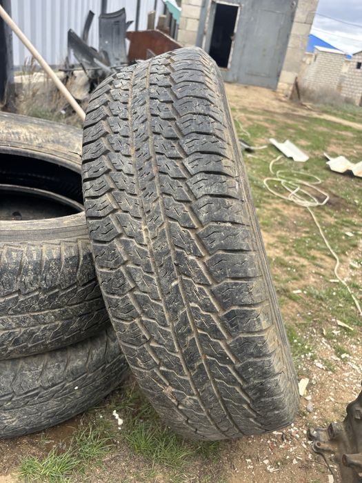 235/75/R15 3шт покрышка