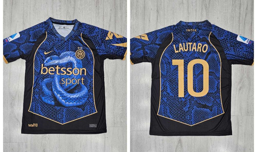 Футболни тениски