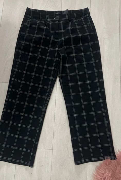Pantaloni eleganti in carouri dama, foarte comozi si calitativi