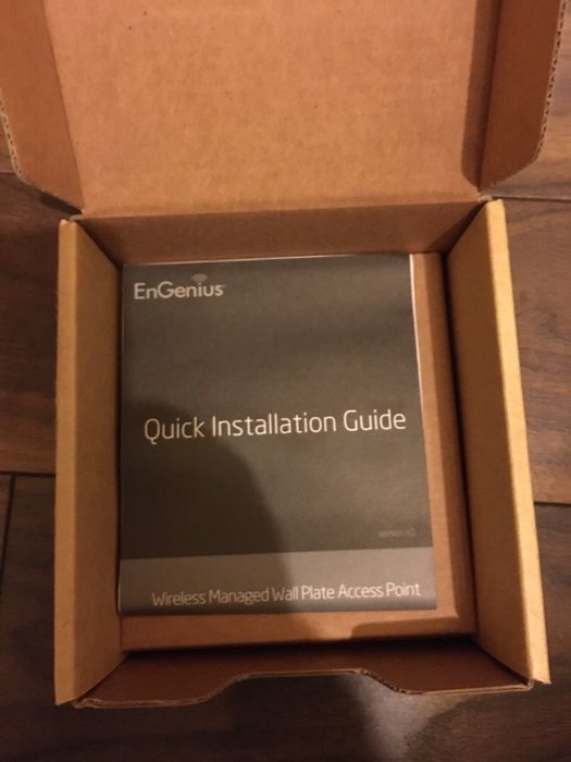 Vând router wireless EnGenius EWS 500 AP