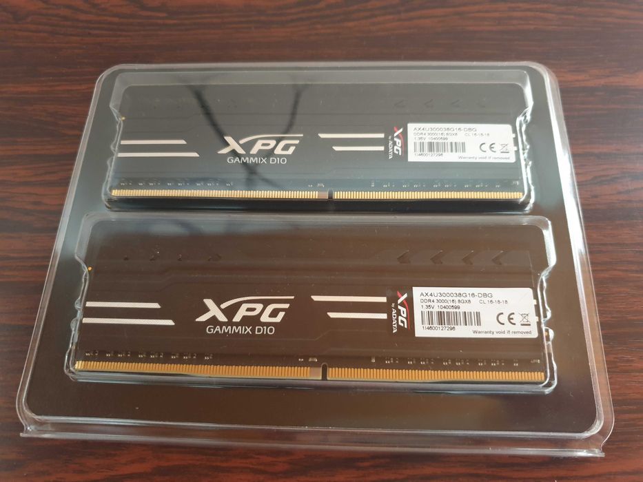 РАМ памет Adata XPG GAMMIX D10 RAM DDR4 16GB 3000 Mhz