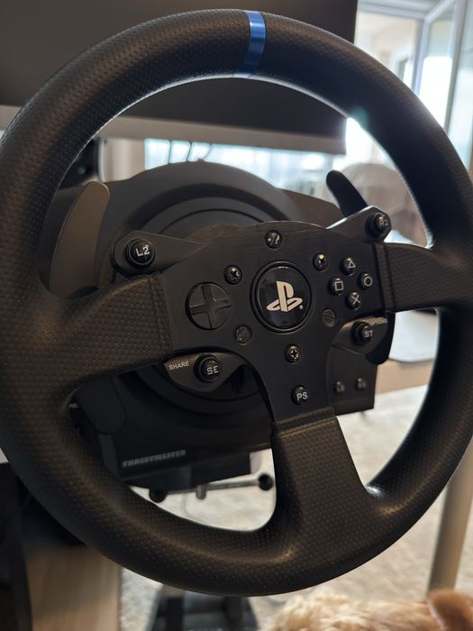 Волан и педали Thrustmaster T300rs