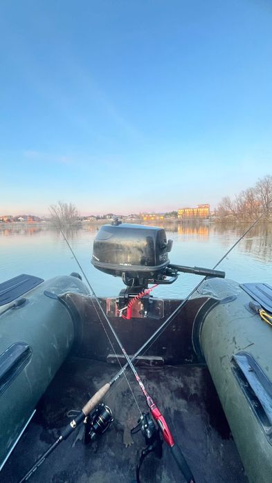 Обменяю лодку на машину