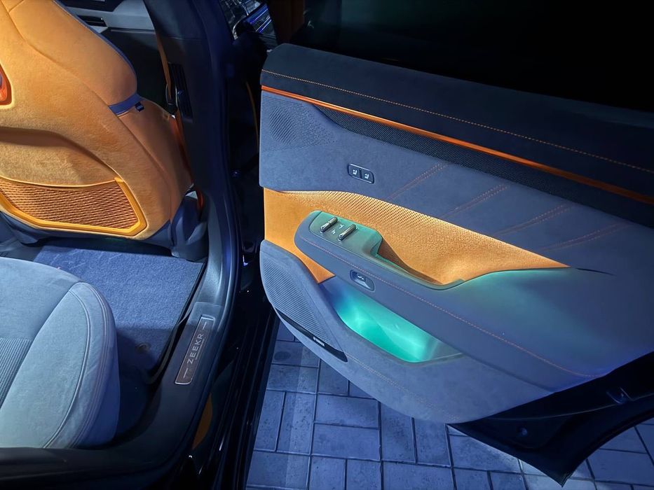 Zeekr 001 Z Sport Restayling 2024 Full