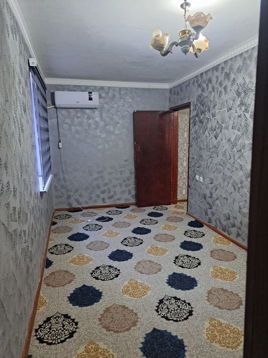 Qarshi shaxar  yangi bozor oldida
2 xona 2 etaj
Muljal Beelin kampanya