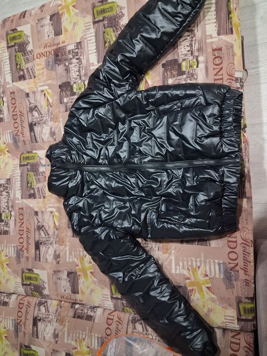 Продам куртку торг