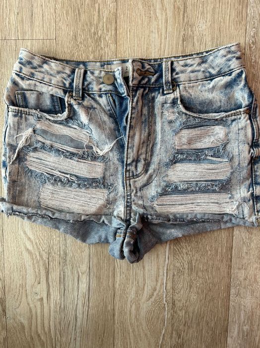 Дънкови къси гащи