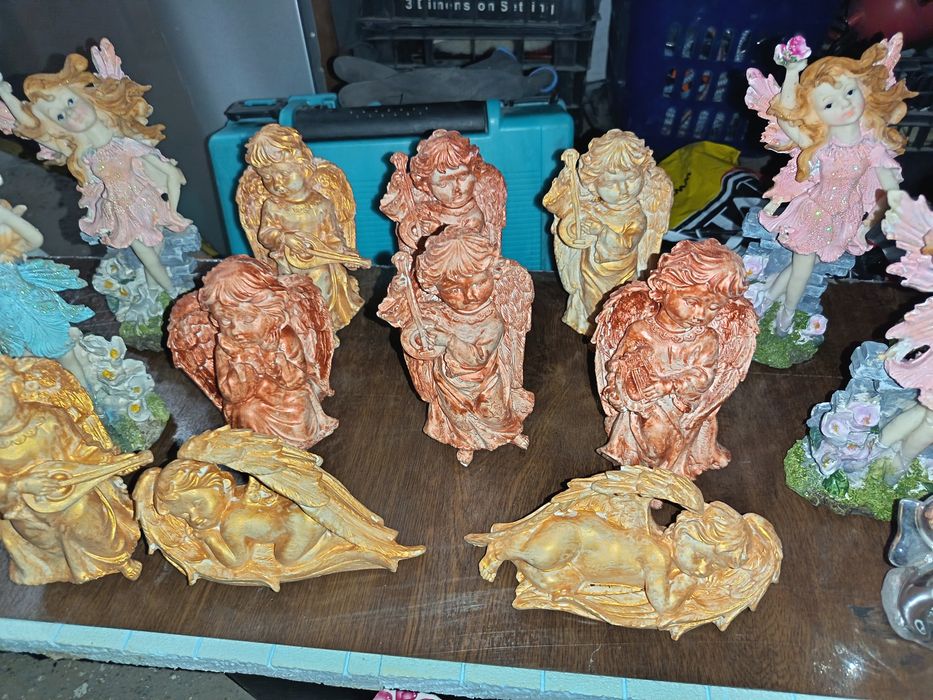 Statuete ingerasi și mini vaze