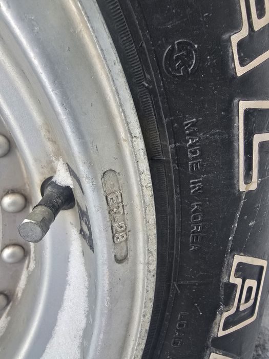 Jante aluminiu / cauciucuri 5x139.7 r15 samurai jimny vitara