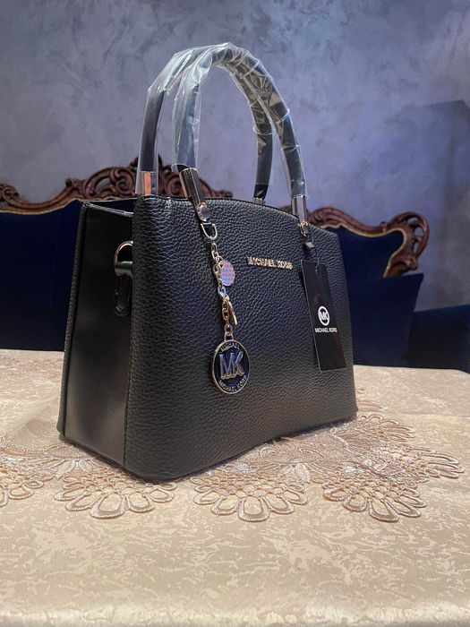 Дамска чанта Michael Kors