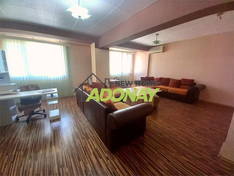 Продава се Тристаен апартамент в Пазарджик, Идеален център - 132 кв.м за 667 €/кв.м - Снимка #2