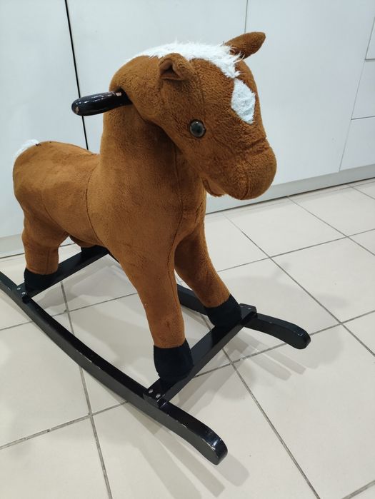 Продам лошадку ,коня