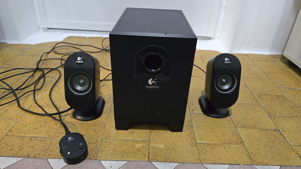 Boxe Logitech X210 - model similar cu Z313