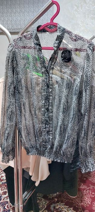 Свитера, блузки, пиджаки