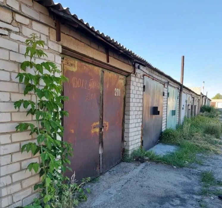 Гараж кирпичный Мкрн Акмешит