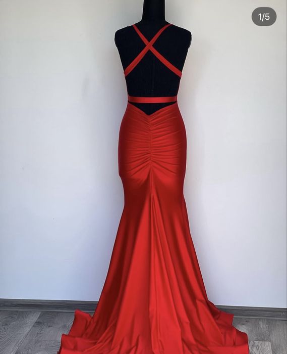 Rochie pe comanda, cu trena