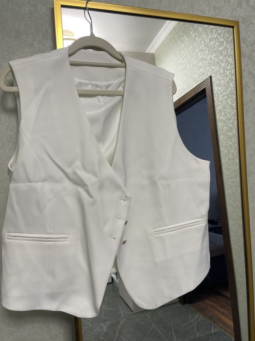 Жилетки и Комбинезон летний