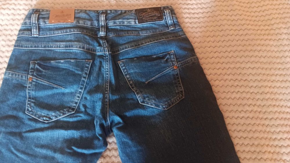 Нови дънки Херлихер