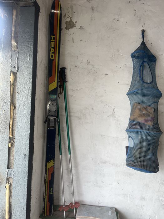 Продаю лыжи без ботинки