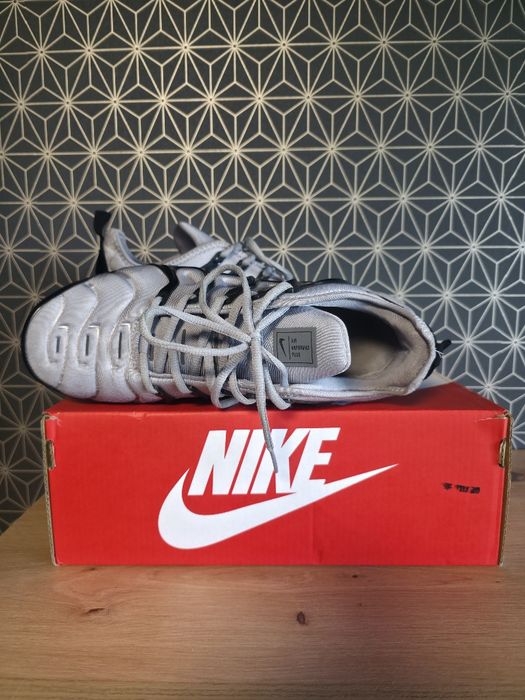 Продавам Nike VM