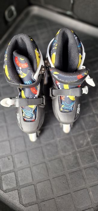 Role unisex cu cască